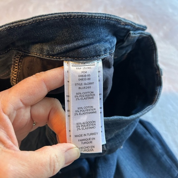 Good American Good Legs Cropped Women's Dark Blue Jeans Sz 6 - Picture 6 of 6